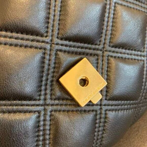 95% NEW TORY BURCH Fleming chain bag - Picture 8 of 8